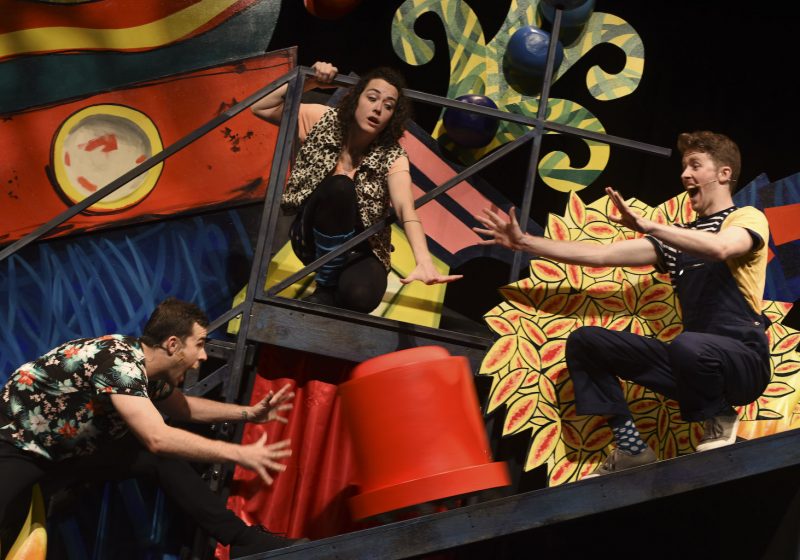 Samuel Welsh, Freya Pragt, Teale Howie in The 91-Storey Treehouse Photo Heidrun Lohr